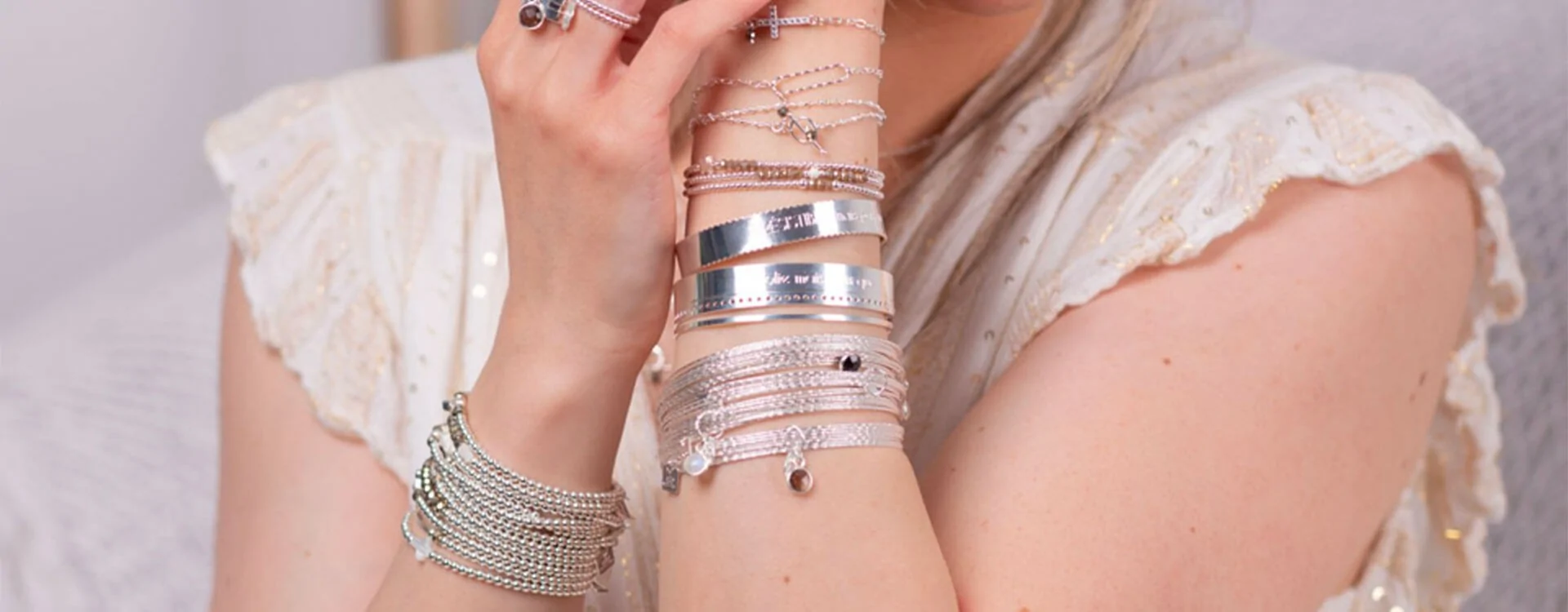Bracelet Jourdan JIJI HB510 - Bracelet Accessoire Acetate Pour Modèle JIJI  Femme sur Bijourama, référence des bijoux Femme en ligne